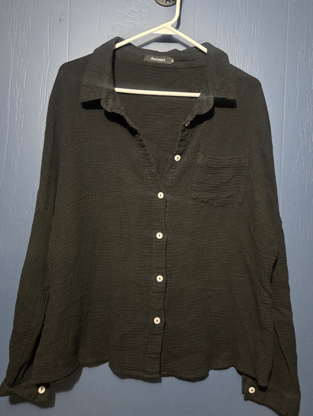 Womens Linen Casual Button-Front Shirt in Black